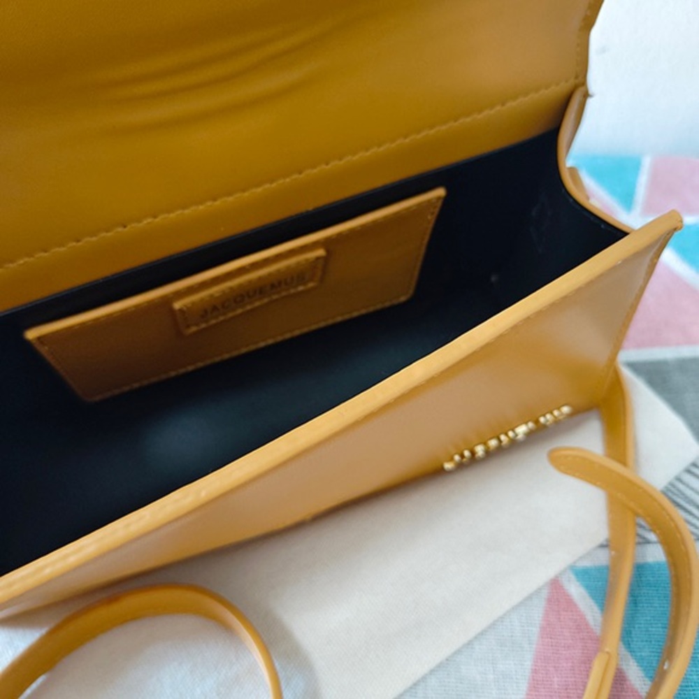 Jacquemus Mustard Crossbody Bag - Picture 6 of 6